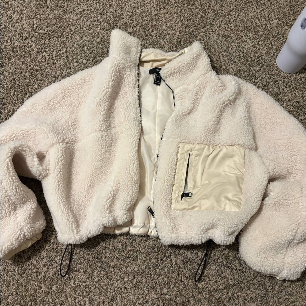 Forever 21 Sherpa cropped synch waist